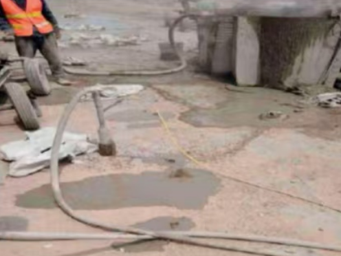 秦皇岛水泥混凝土路面板底注浆技术 路面脱空注浆整治方案